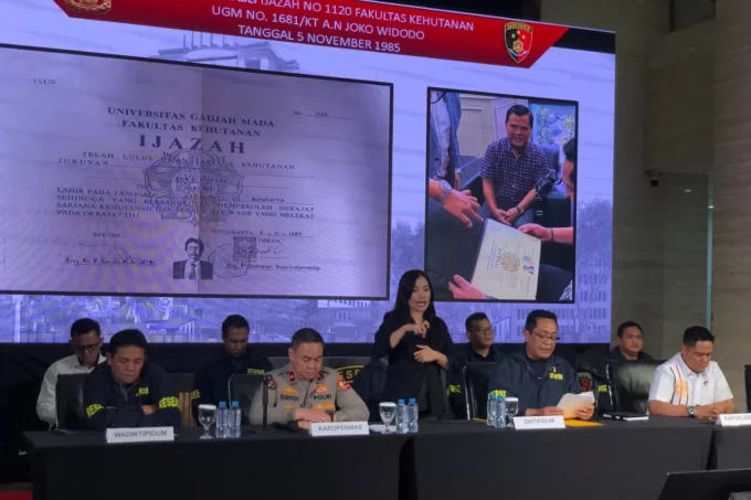 Ijazah Jokowi asli, uji forensik Bareskrim.