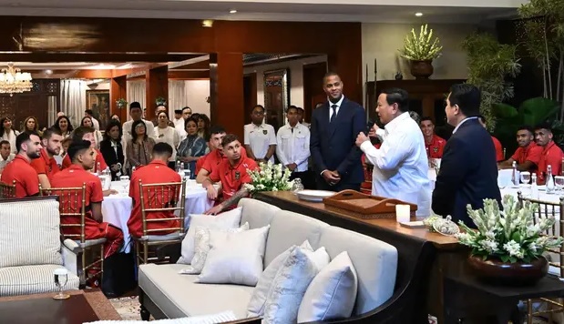 Acara makan siang Prabowo dan Timnas Indonesia. ((Sumber: Bola.com/Dok.Cahyo - Biro Pers Sekretariat Presiden).