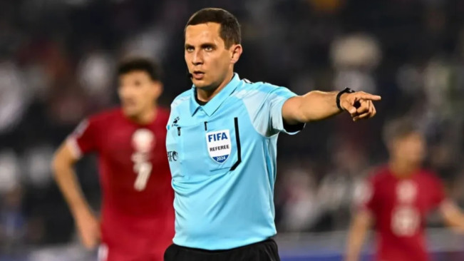 Rustam Lutfullin, wasit asal Uzbekistan