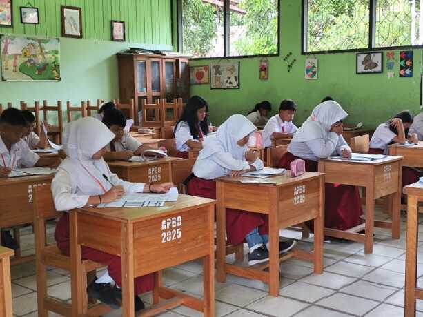 SPMB Palangka Raya 2025/2026 resmi dibuka! Cek jadwal lengkap, syarat pendaftaran, jalur seleksi, dan cara daftar untuk PAUD, SD, dan SMP.