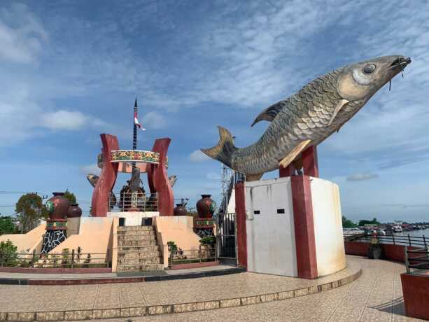 Tugu Ikan Jelawat