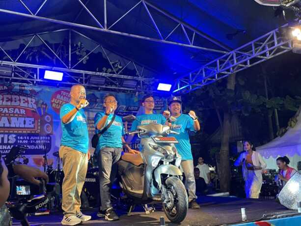 STSJ Yamaha gelar Rolling City bersama pengguna Yamaha Gear 125 di Banjarmasin