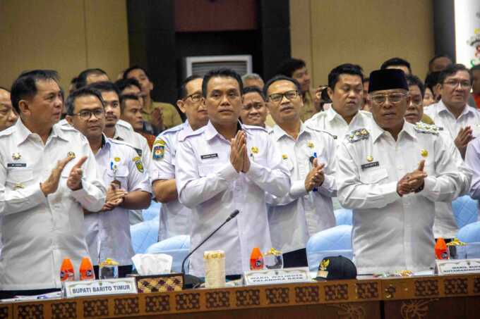 MENGHADIRI: Wakil Wali Kota Palangka Raya, Achmad Zaini menghadiri Musrenbang RPJMD Provinsi Kalimantan Tengah Tahun 2025–2029 di Aula Jayang Tingang, Kantor Gubernur Kalteng, belum lama ini. (ARIEF PRATHAMA/ KALTENG POS)