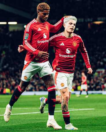 Badai di Old Trafford: Lima Bintang Ingin Pergi, United di Persimpangan Jalan.