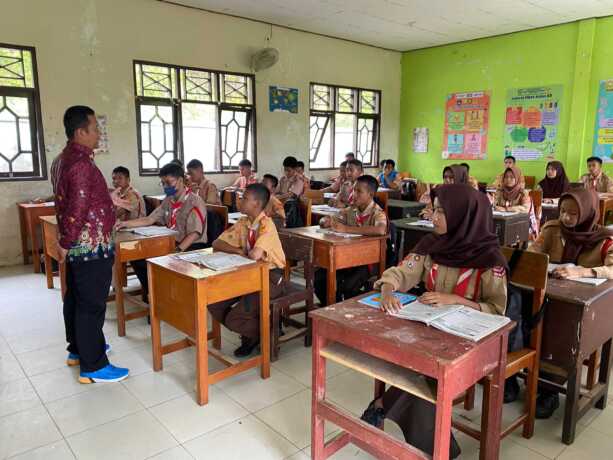 Minat Masuk SMP di Perkotaan Tinggi, Sekolah di Pelosok Kotim Sepi Pendaftar