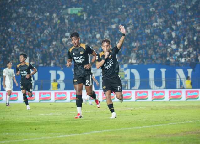 Para pemain Dewa United saat Piala Presiden 2025